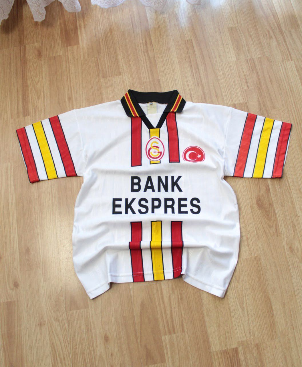 Vintage 🔥 Galatasaray 1997 1998 Turkish FC Vintage T Shirt Jersey Size US S / EU 44-46 / 1 - 1 Thumbnail