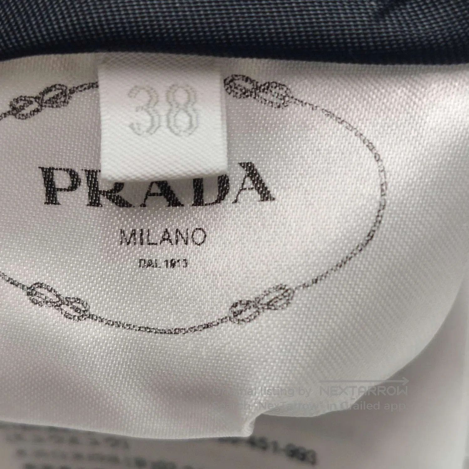 Prada Prada Cotton Triangle Logo Mini Skirt in White . Size 37" - 6 Thumbnail