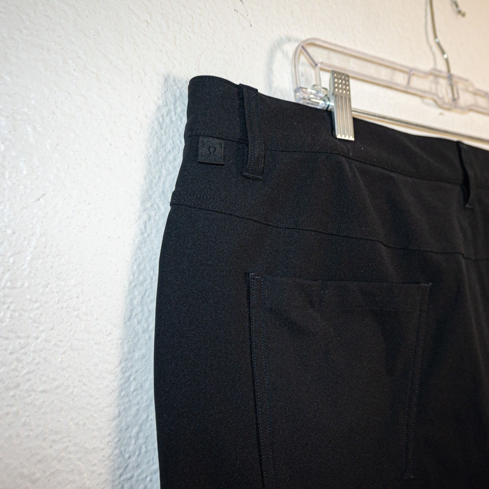 Lululemon Lululemon ABC Slim fit 5 Pocket Pants in Black Warstreme 38 Size US 38 / EU 54 - 4 Thumbnail