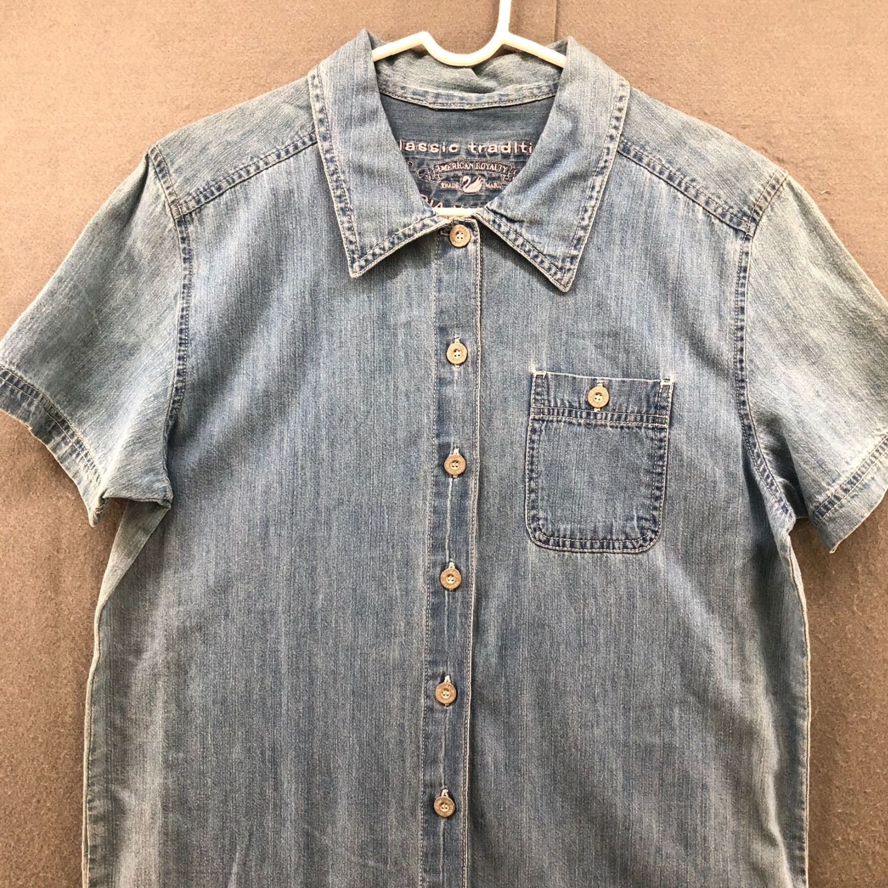 Gloria Vanderbilt VINTAGE Gloria Vanderbilt Chambray Denim Shirt Womens S Blue Short Sleeve Button-Up Tunic Bohemian Western Size S / US 4 / IT 40 - 3 Thumbnail