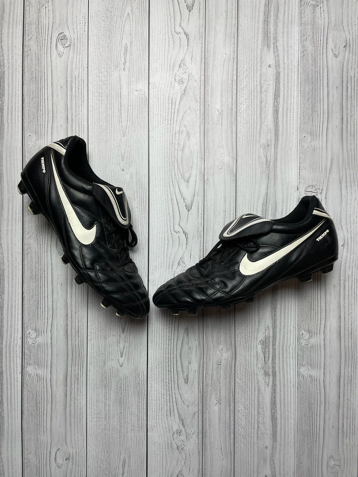 Nike × Vintage Vintage Nike tiempo soccer boots size US 12 logo Size US 12 / EU 45 - 1 Thumbnail