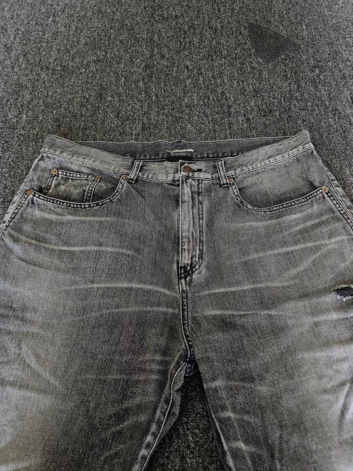 Saint Laurent Paris Saint Laurent denim shorts. Size US 38 / EU 54 - 2 Thumbnail