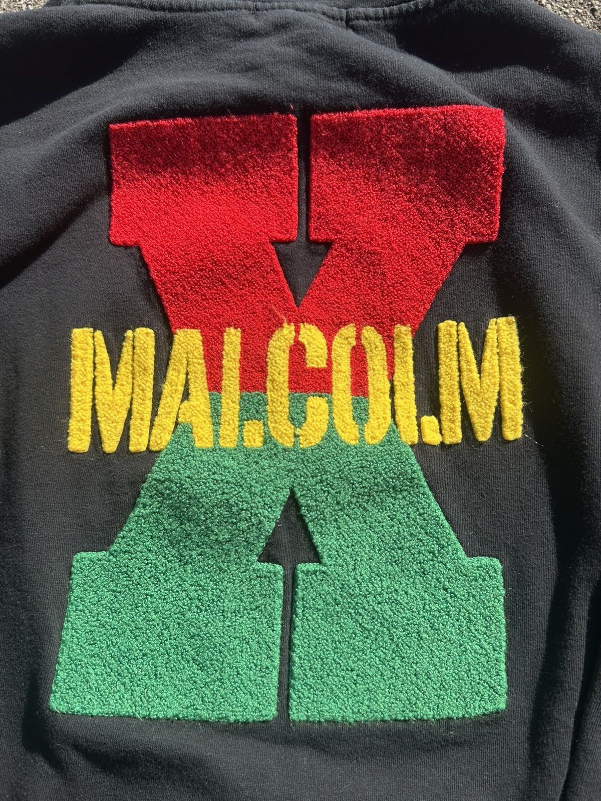 Reason × Vintage Reason Malcom X Black Red Green Gold Carpet Print Hoodie Size US XL / EU 56 / 4 - 13 Thumbnail
