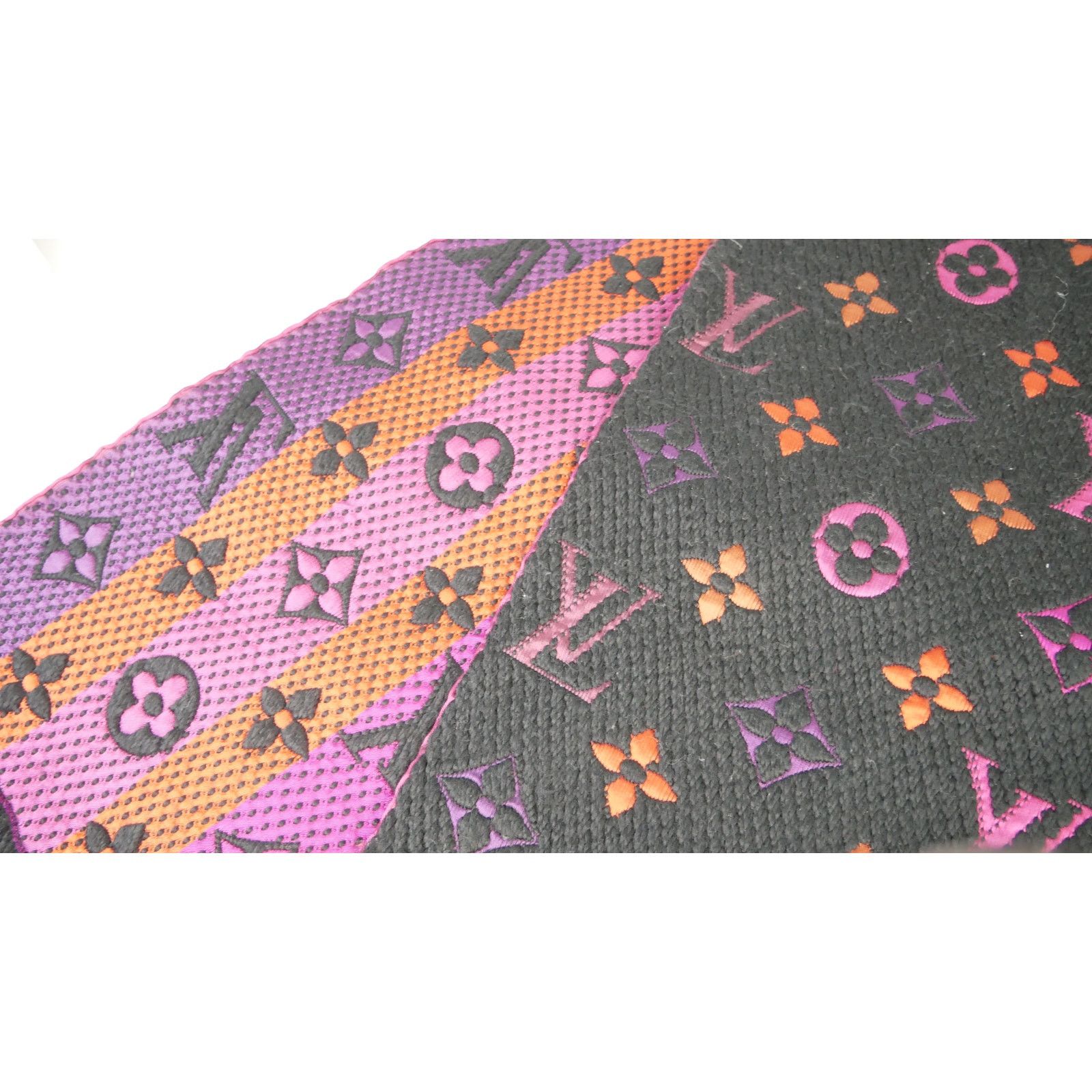 Louis Vuitton Louis Vuitton Multicolor Logomania Scarf Size ONE SIZE - 11 Thumbnail