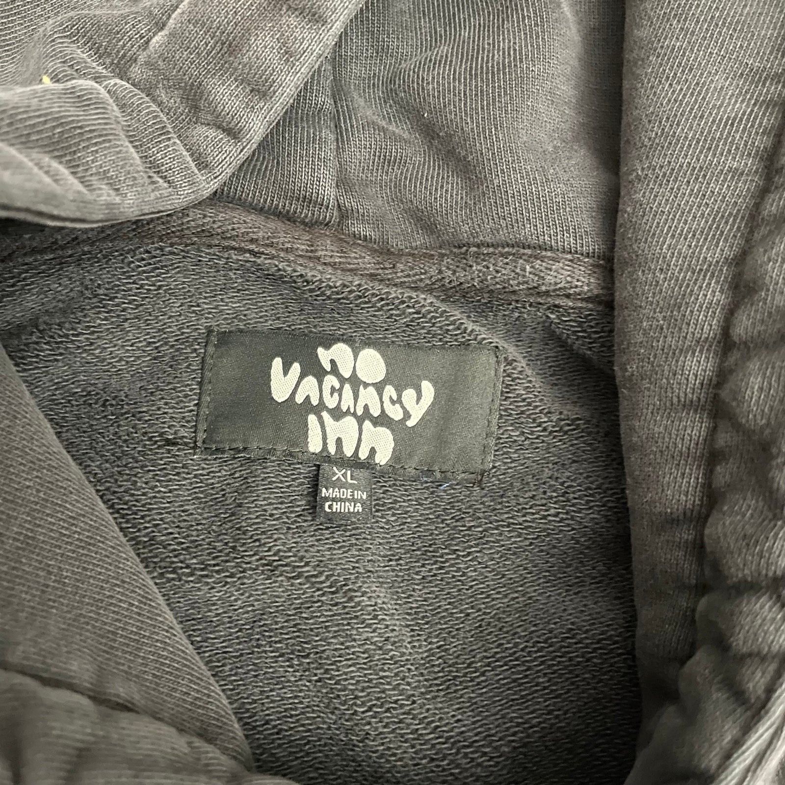 No Vacancy Inn NEW NO VACANCY INN BLACK VINTAGE HOODIE SZ EXTRA LARGE XL Size US XL / EU 56 / 4 - 3 Thumbnail