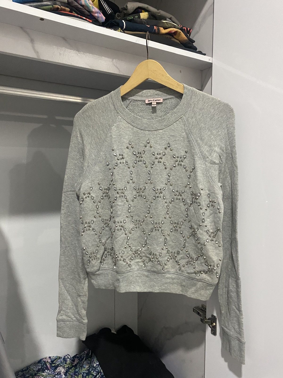 Juicy Couture × Juicy Couture Jeans × Vintage Y2K Juicy Couture Studed Sweatshirt Size XS / US 0-2 / IT 36-38 - 1 Thumbnail
