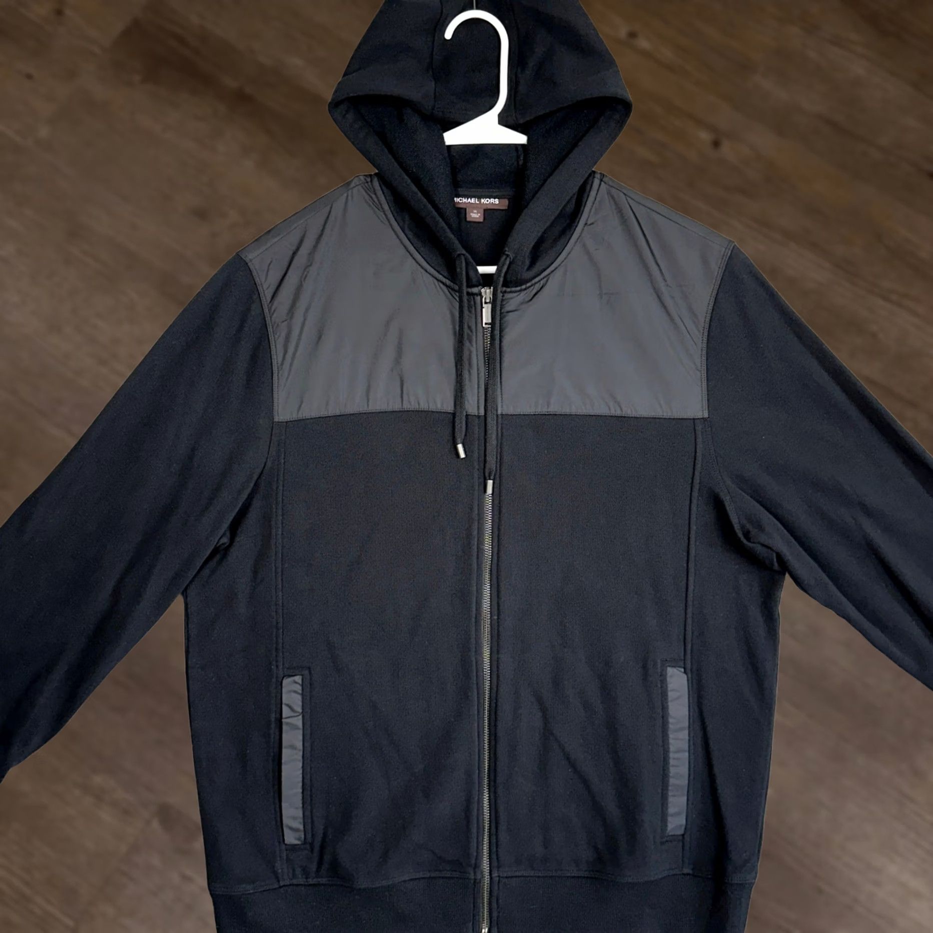 Michael Kors VINTAGE? No. Size US XL / EU 56 / 4 - 1 Thumbnail