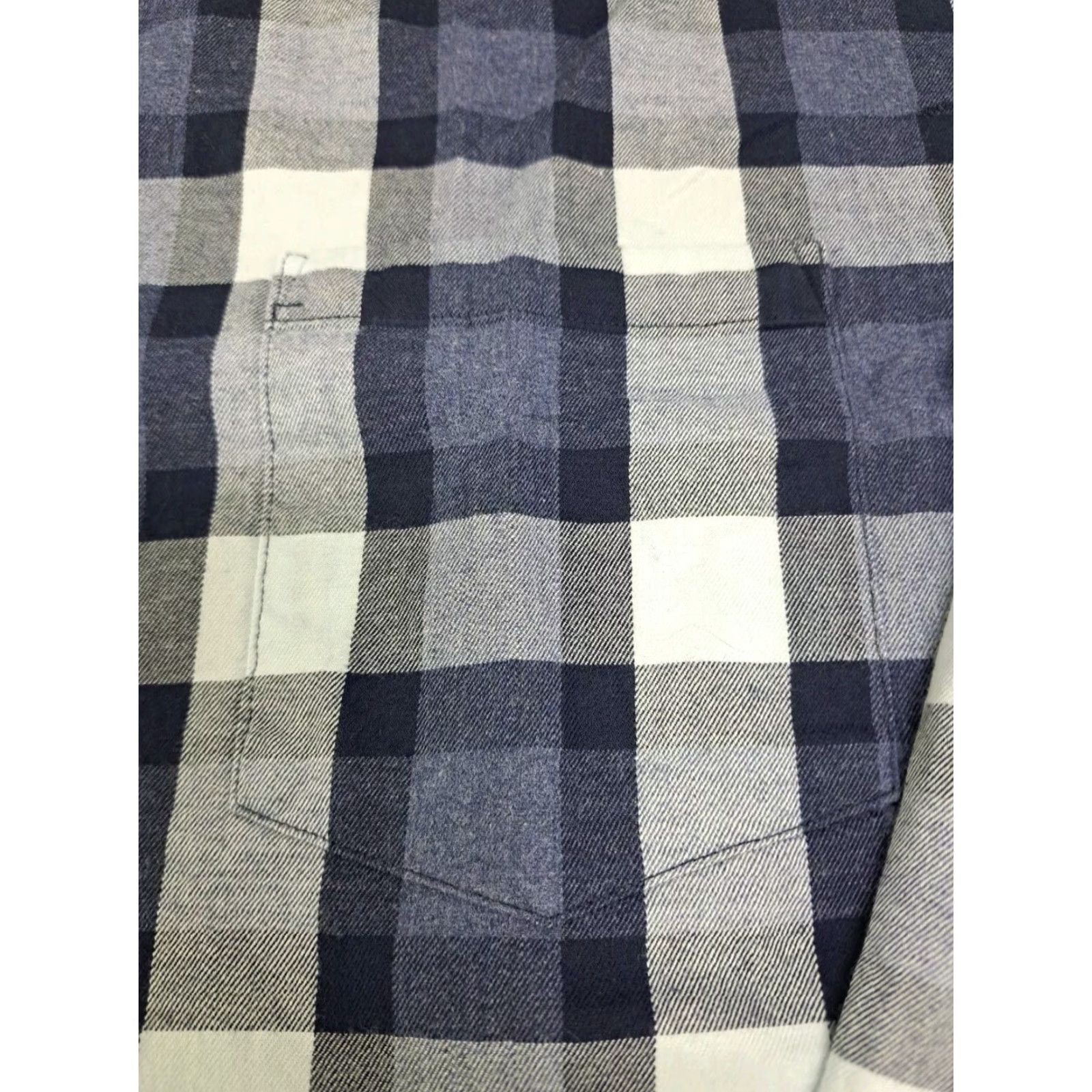 Banana Republic Banana Republic Shirt Slim Fit Button-Up XL Blue Plaid Flannel Cotton Long Sleeve Button-Front Casual Workwear Travel Mens Size US XL / EU 56 / 4 - 4 Thumbnail