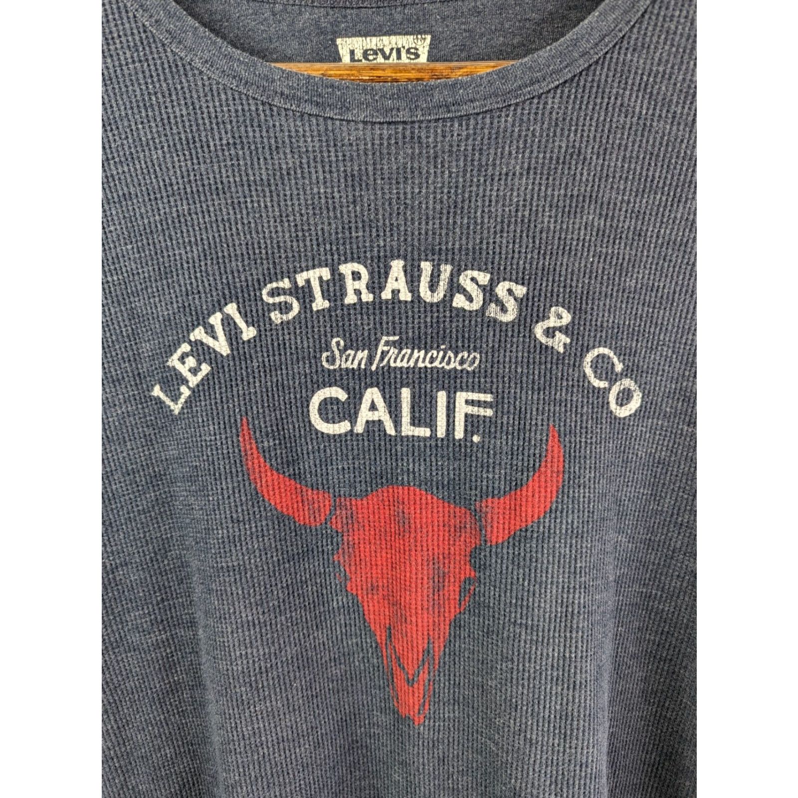 Levi's Levi's Shirt Men 2XL Blue Long Sleeve Waffle Knit Thermal Bull Skull Logo Size US XXL / EU 58 / 5 - 2 Thumbnail