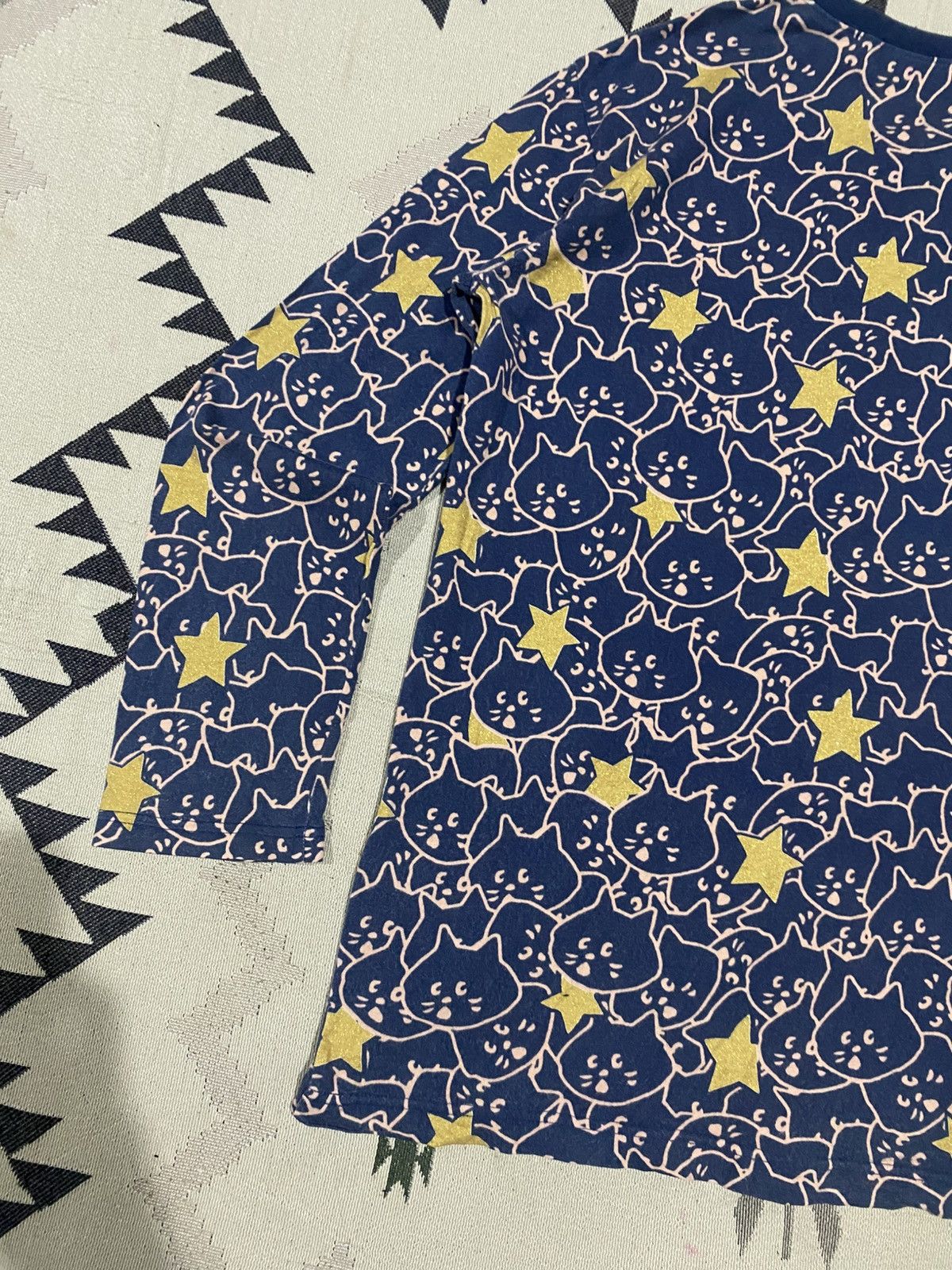 Issey Miyake 2000s NE-NET BY ISSEY MIYAKE KITTEN FACE AND STAR AOP FADED Size US M / EU 48-50 / 2 - 11 Thumbnail