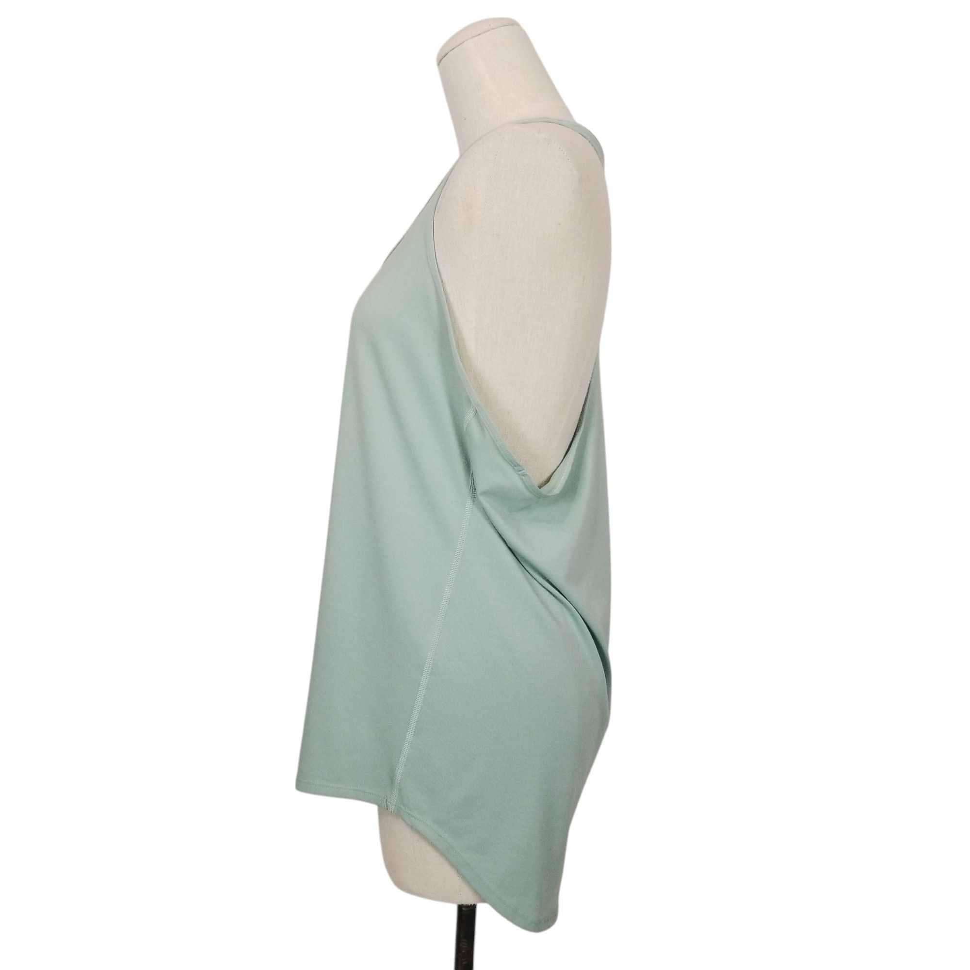 Lululemon Racerback Tank Size L / US 10 / IT 46 - 2 Thumbnail