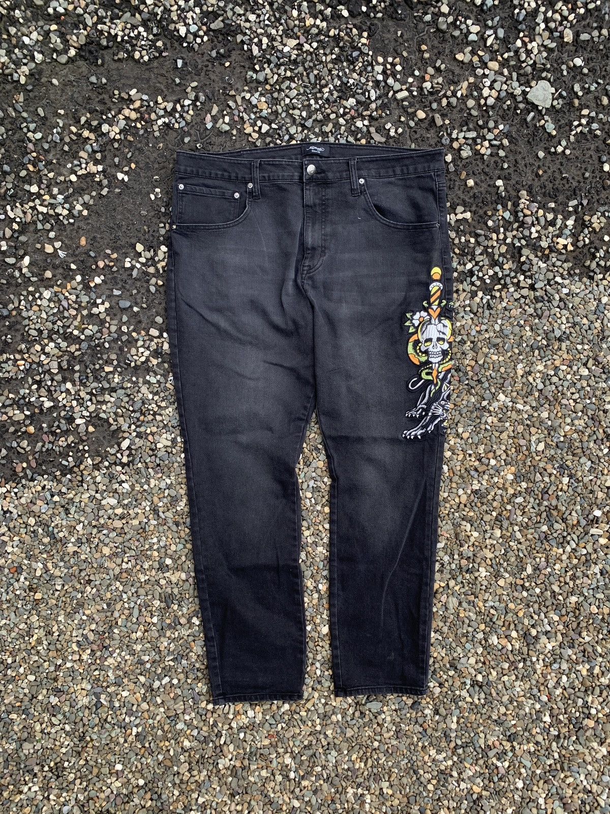 Ed Hardy Ed Hardy Dagger Skull Embroidered Patch Slim Taper Jeans Size US 40 / EU 56 - 1 Thumbnail