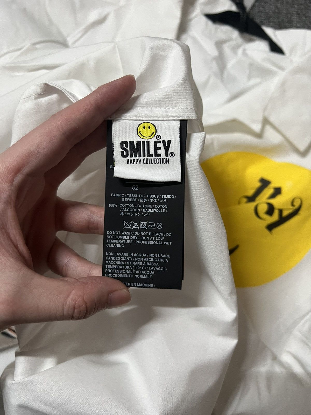 Palm Angels 「retail💲970」Brand new palm angels x smiley shirt size 52 Size US XL / EU 56 / 4 - 10 Thumbnail