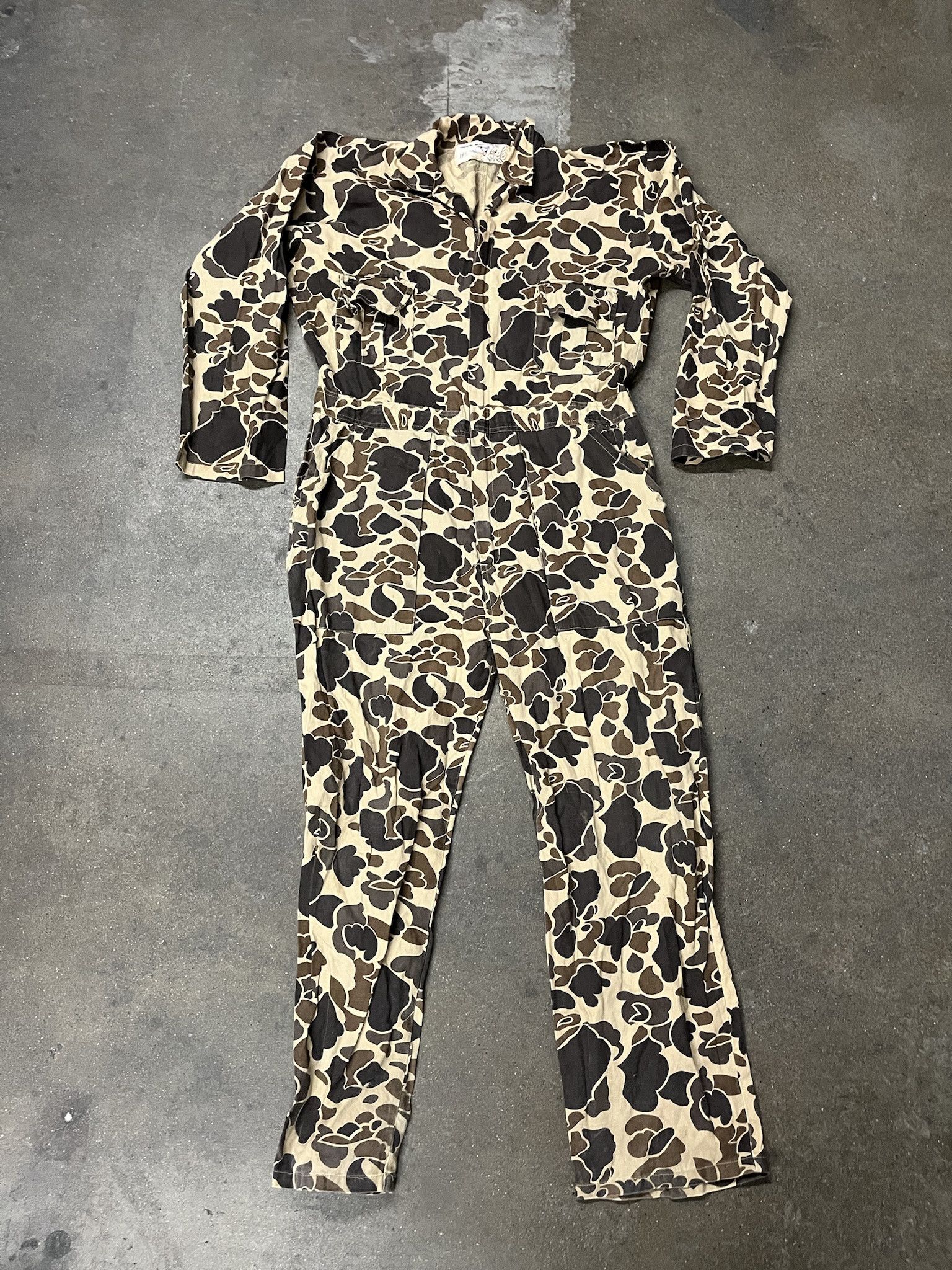 Vintage Vintage 1980s Duck Canvas Camo Hunting Coveralls Size M Size US M / EU 48-50 / 2 - 1 Thumbnail