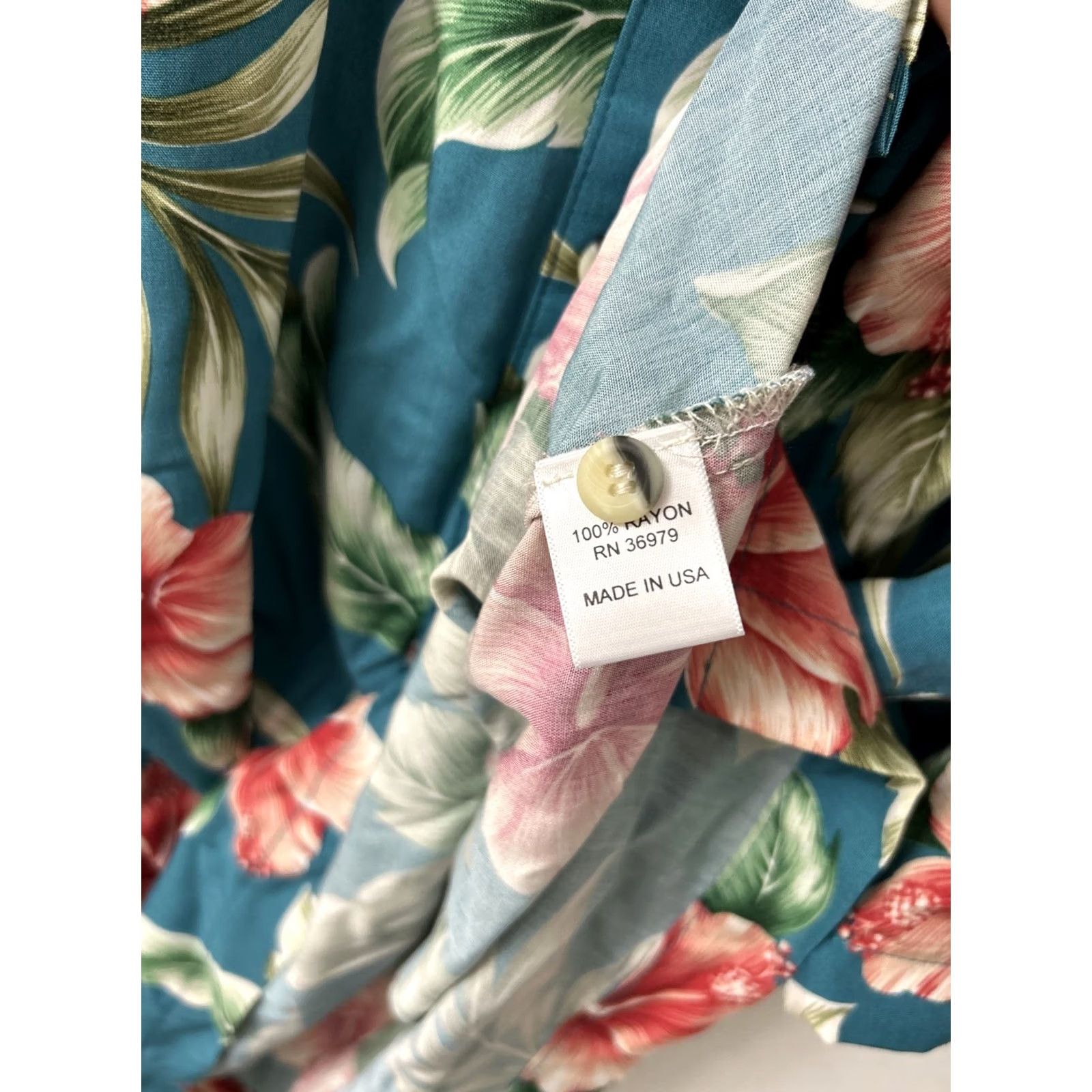Vivobarefoot VINTAGE Go Barefoot Hawaiian Shirt Men 3XL Blue Floral Print Button Down Short Sleeve Casual Nant Size US XXL / EU 58 / 5 - 7 Thumbnail