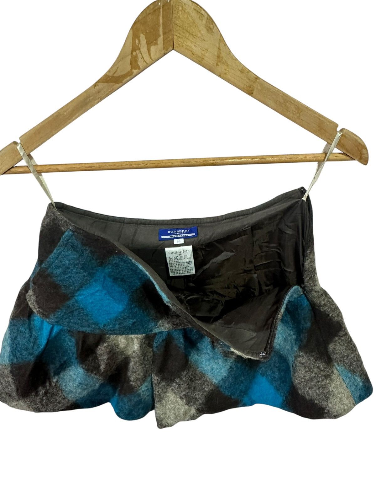 Burberry Burberry Blue Label Wool Plaid Mini Skirt Flared Japan Size 26" / US 2 / IT 38 - 3 Thumbnail