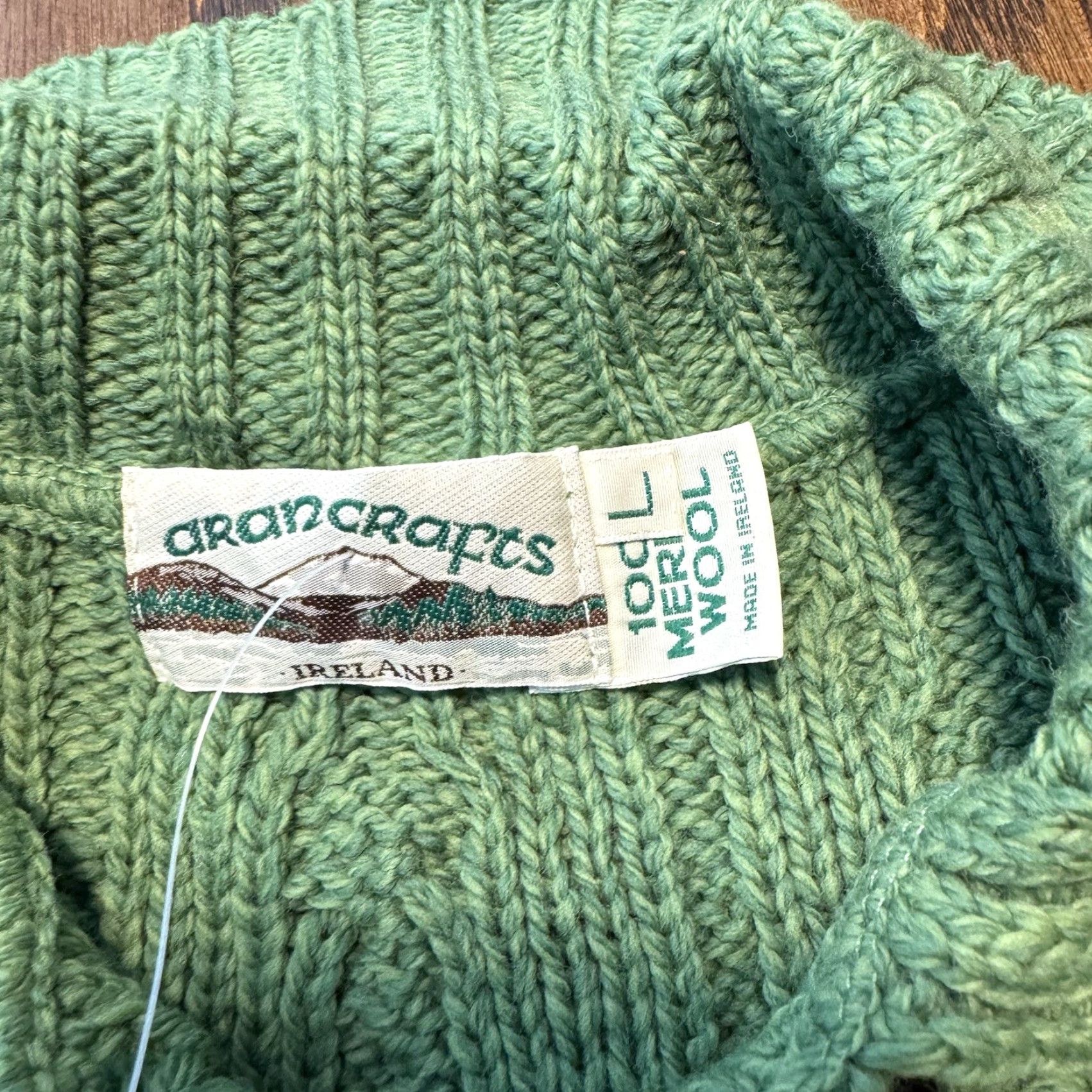 Vintage Aran Crafts Cardigan Women’s Large Green Merino Wool Button Cable Knit Sweater Knitwear Size L Regular Womens Vintage No Size L / US 10 / IT 46 - 4 Thumbnail