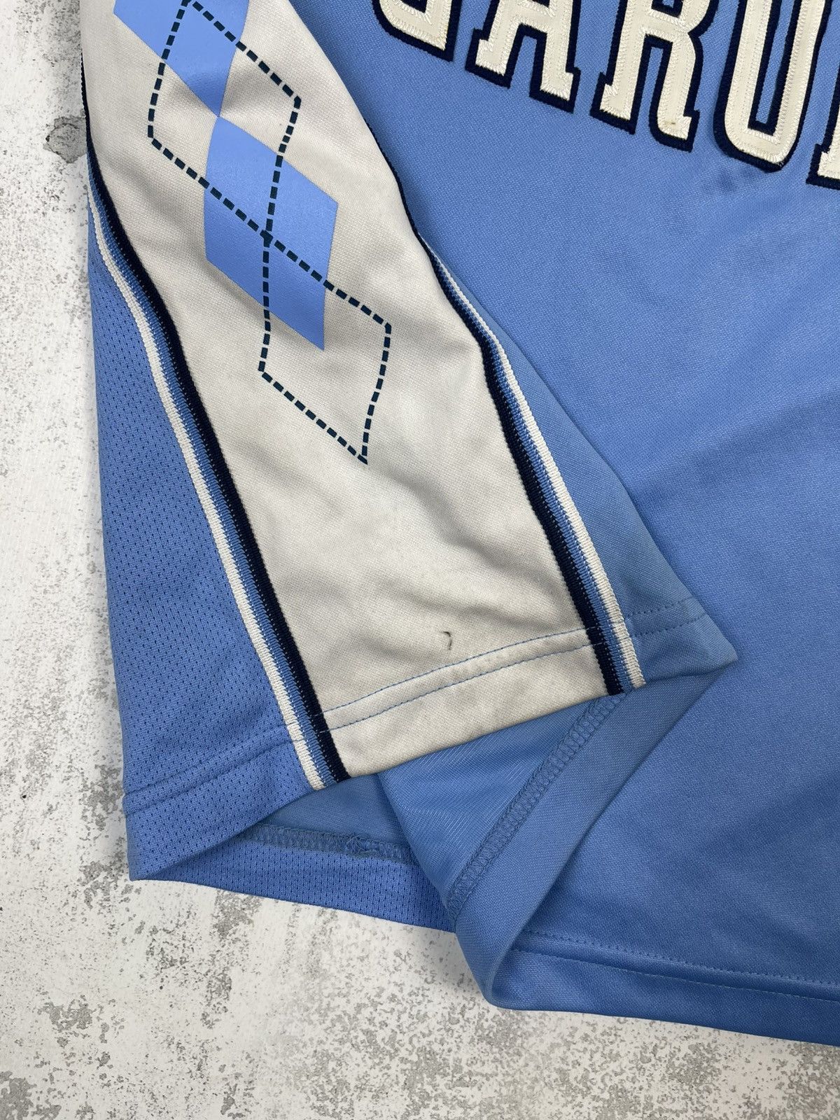 Jordan Brand 2010-12 Jordan UNC Tar Heels Barnes #40 Argyle Jersey Size US L / EU 52-54 / 3 - 5 Thumbnail