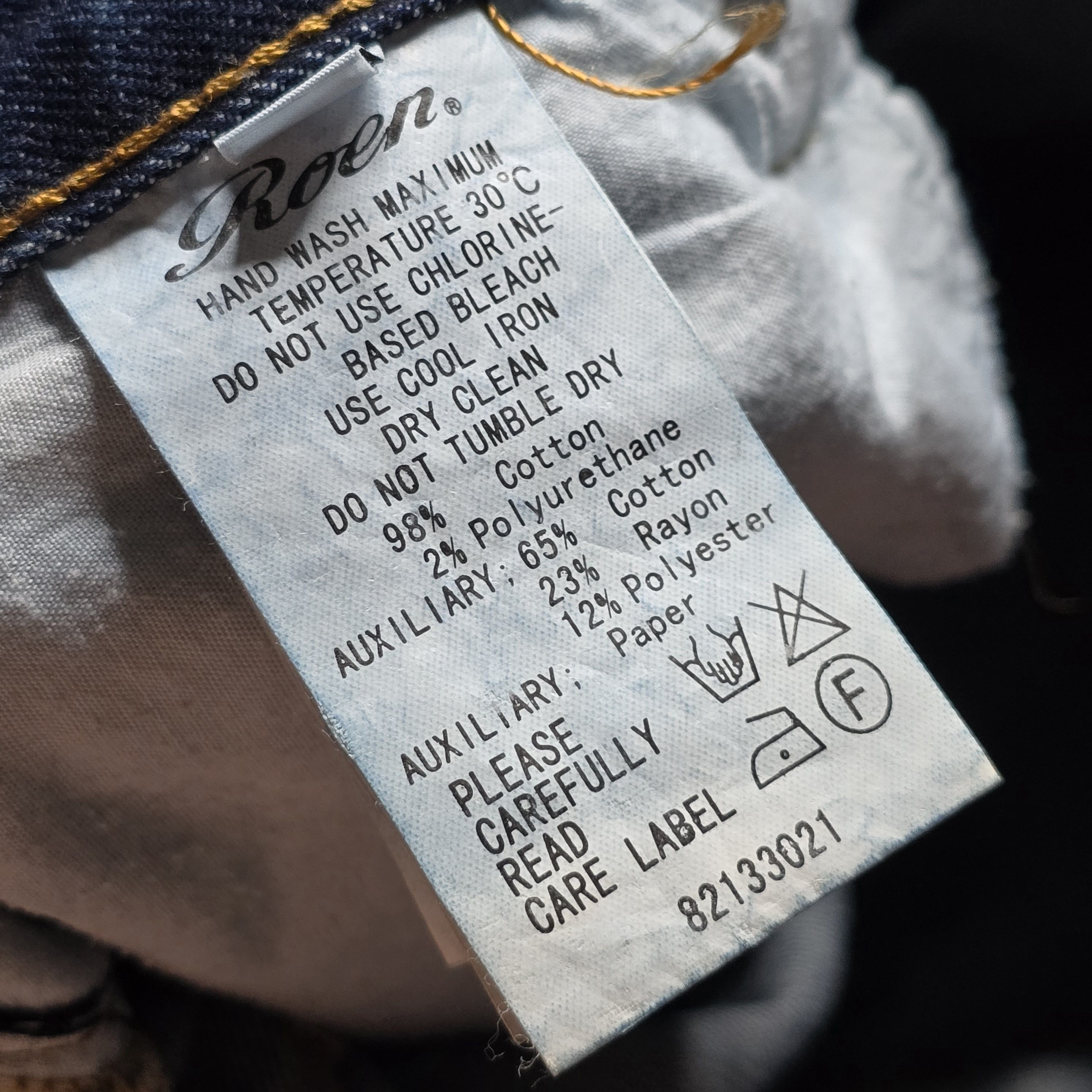 If Six Was Nine × Roen Roen - Punk Skull, Love and Peace Distressed Denim Size US 33 - 6 Thumbnail