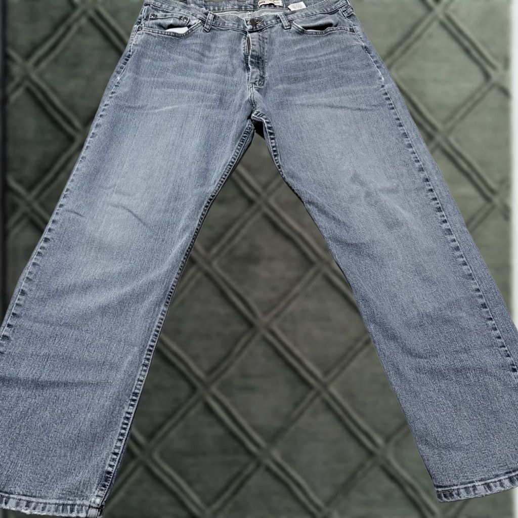 Wrangler Wrangler Authentics Jeans Men Blue Relaxed-Fit Straight-Leg - 36x30 Size US 36 / EU 52 - 1 Thumbnail