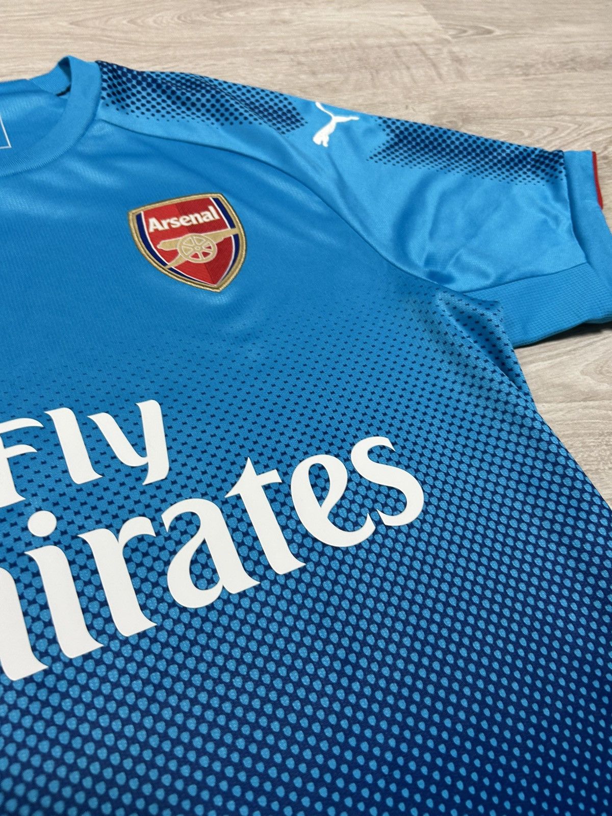 ARSNL × Puma Puma Jersey FC ARSENAL LONDON 2017/18 size M Size US M / EU 48-50 / 2 - 7 Thumbnail