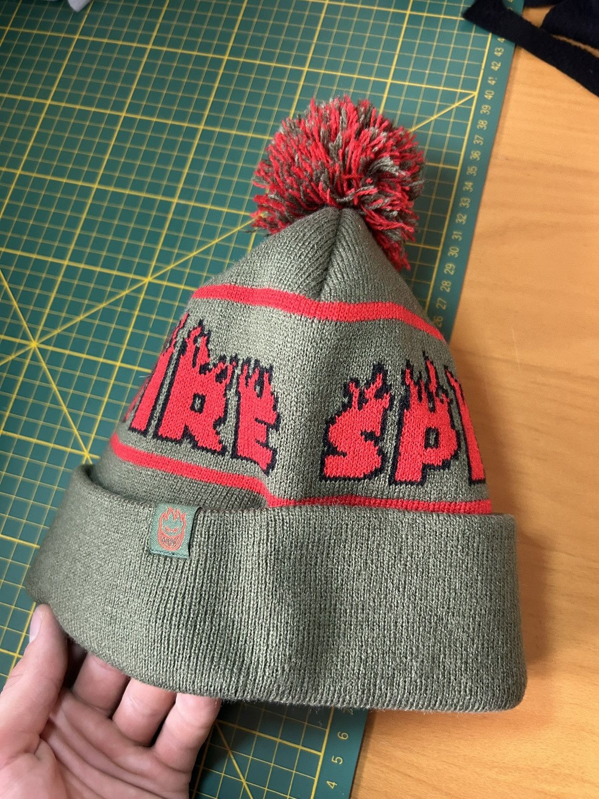 Spitfire Vintage Spitfire flame logo pom pom skater beanie Size ONE SIZE - 7 Thumbnail