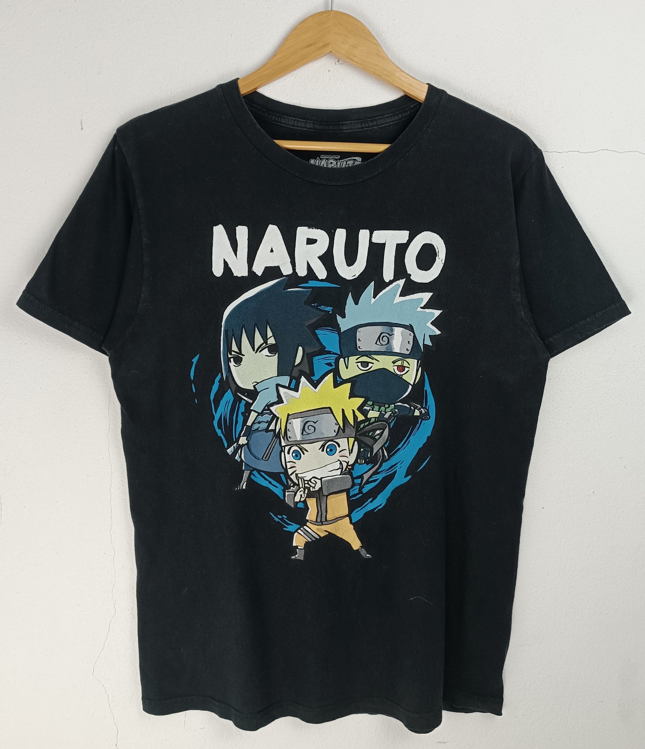 Anime VINTAGE NARUTO KAKASHI SASUKE LINEUP TEE bleach one piece Size US M / EU 48-50 / 2 - 3 Thumbnail