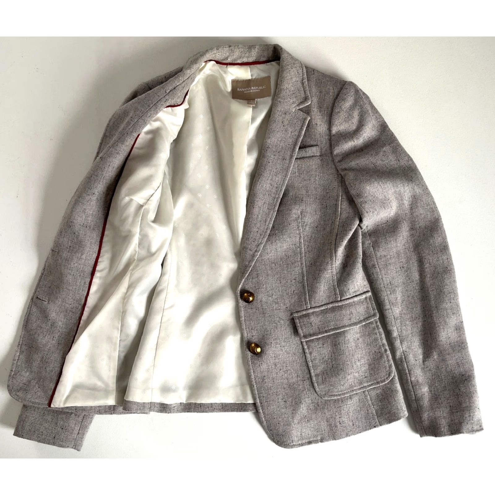 Banana Republic VINTAGE Banana Republic Blazer Wool Blend Size 4 Gray Women’s Hacking Jacket Elbow Patches Blazer Business 2000s Womens Size S / US 4 / IT 40 - 4 Thumbnail