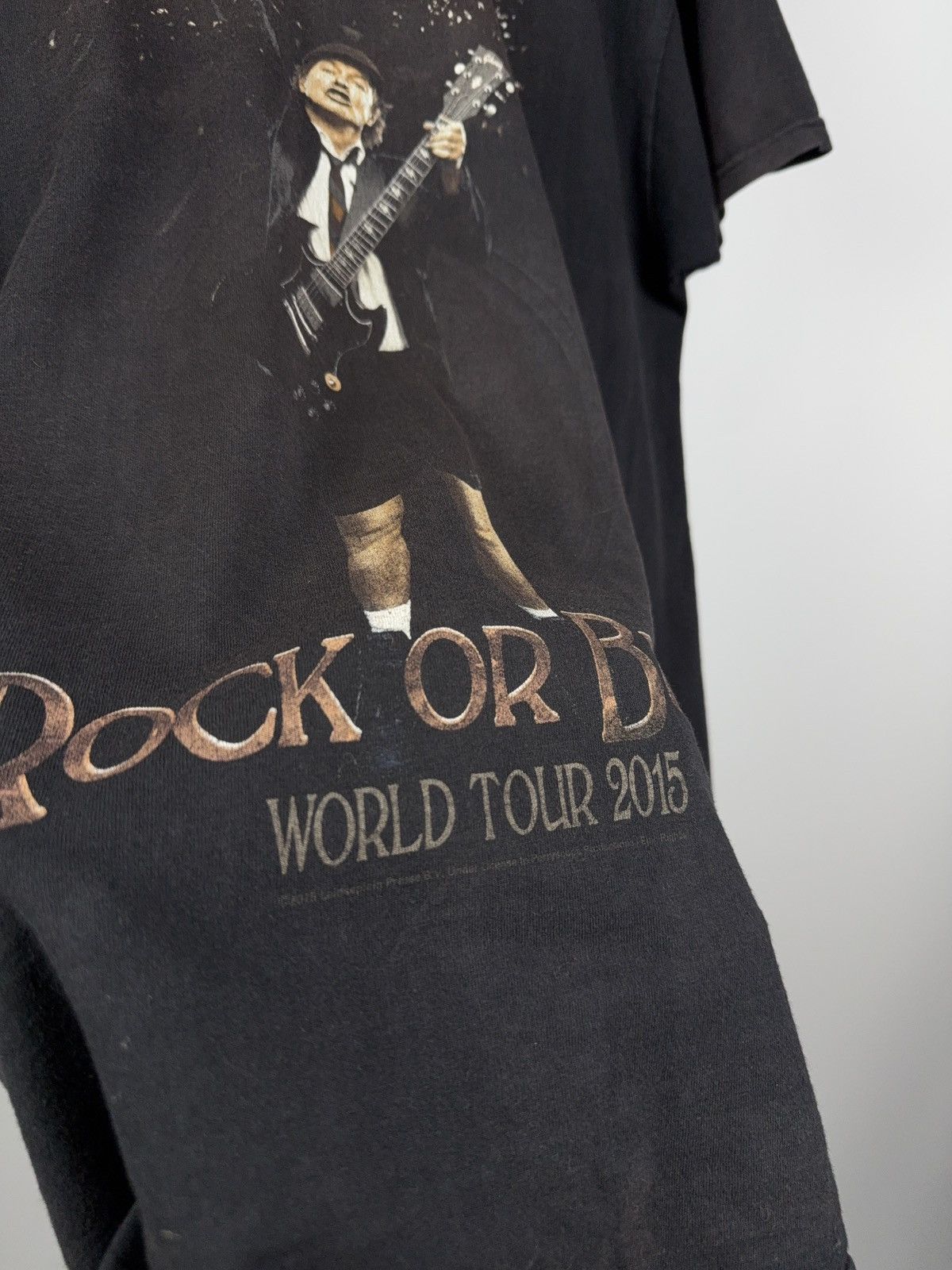 AC/DC × Band Tees × Vintage Rare! Vintage 2000’s Faded AcDc World Tour 2015 T Shirt Size US L / EU 52-54 / 3 - 5 Thumbnail