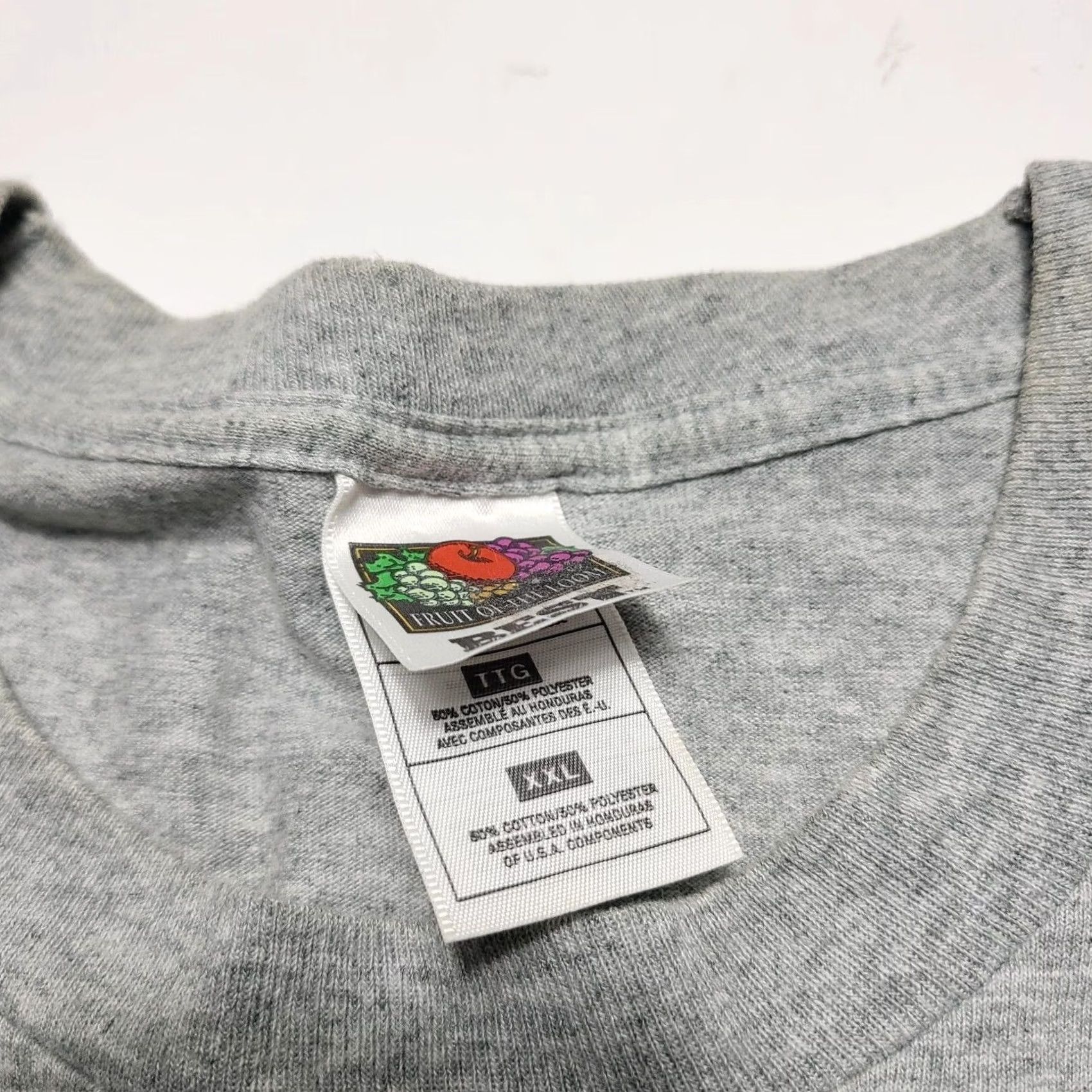 Fruit Of The Loom VINTAGE Mosquito Bite Me Michigan T-shirt Grey Nature Bug Vacation Men 2XL Mens Short Sleeve Crew Neck T-Shirt Regular Size 2XL Gray Size US XXL / EU 58 / 5 - 3 Thumbnail