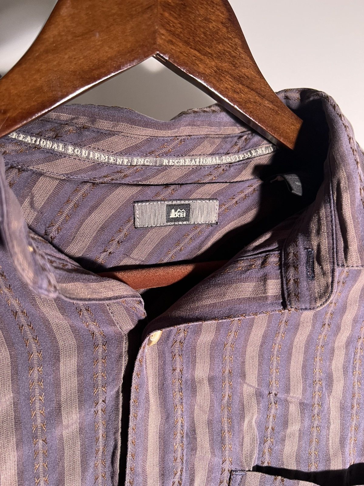 Vintage Y2K 2000's VTG Vintage REI Abstract Retro Pattern Shirt Size US S / EU 44-46 / 1 - 10 Thumbnail