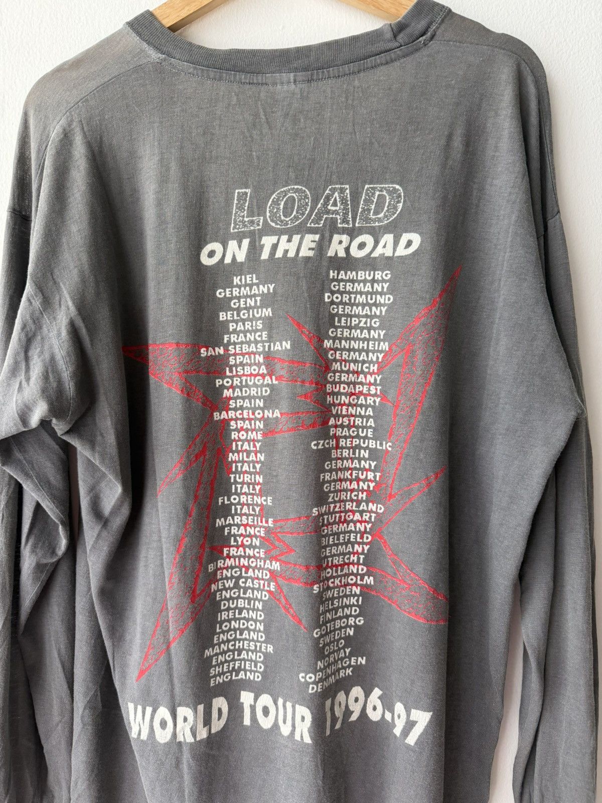 Vintage 90’s Metallica long sleeve band tee Size US L / EU 52-54 / 3 - 4 Thumbnail