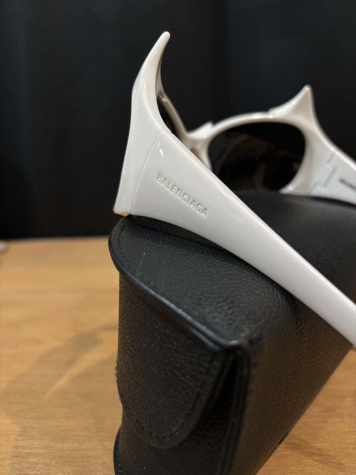 Balenciaga White Gotham Frame Cat Sunglasses Size ONE SIZE - 5 Thumbnail