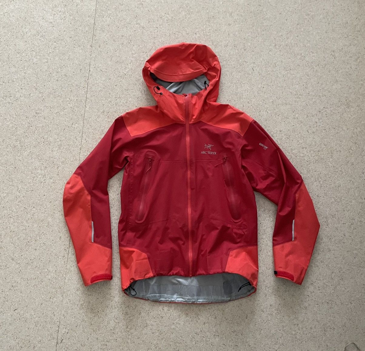 Pre-owned Arc'teryx Alpha Comp Jacket Reflective Logo In Red