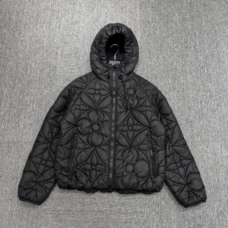 Louis Vuitton Black embossed three-flower double-faced dow
