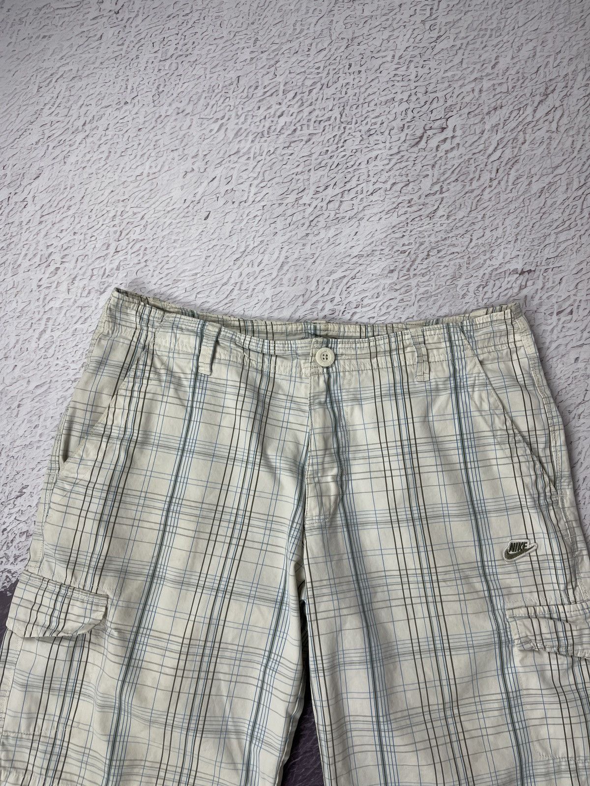 Nike Nike vintage y2k checkered white creamy cargo shorts utility Size US 33 - 6 Thumbnail