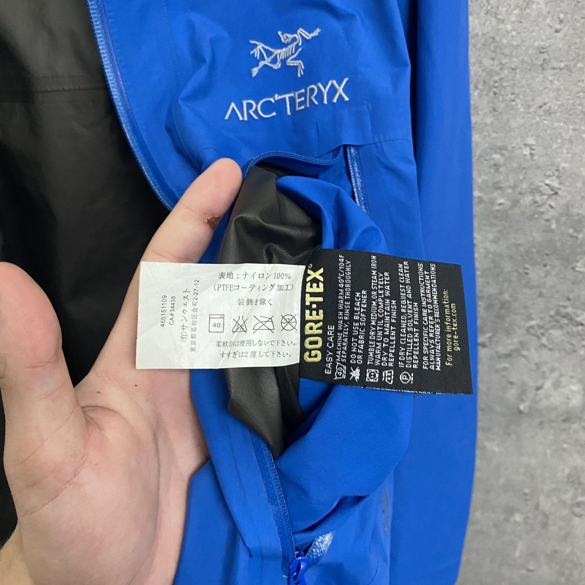 Arc'teryx Men's Arcteryx Beta Gore-Tex Jacket Size US M / EU 48-50 / 2 - 14 Thumbnail