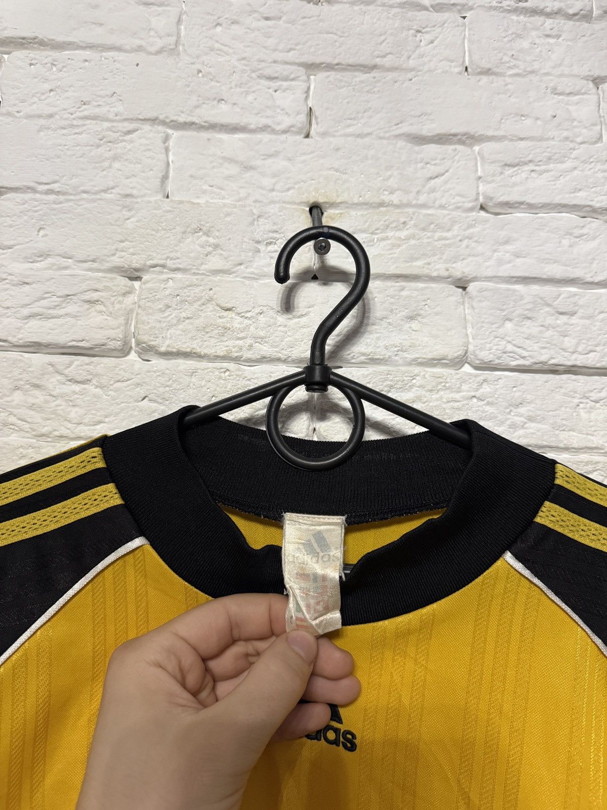 Adidas Vintage Adidas Goalkeeper Jersey Football Shirt Sz L Size US L / EU 52-54 / 3 - 3 Thumbnail