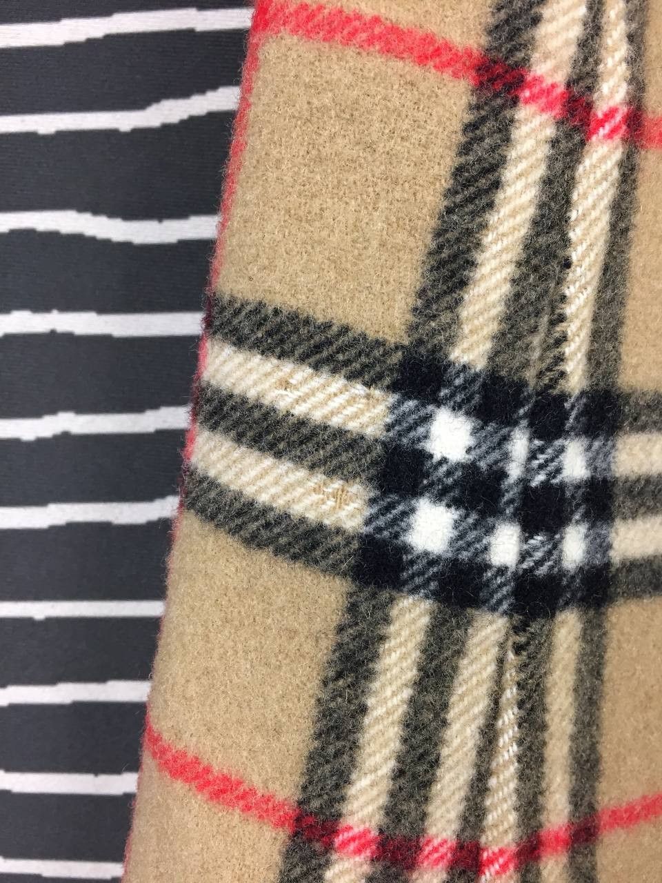 Burberry Vtg Burberry Nova Check Wool Blend Wrap Skirt Size M Size 24" / US 00 / IT 34 - 16 Thumbnail