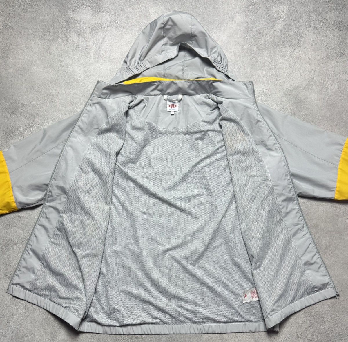 Umbro Manchester City 2010 2011 Football Soccer Track Jacket Umbro Size US XL / EU 56 / 4 - 12 Thumbnail