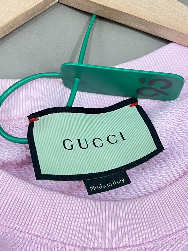 Gucci Gucci Pink strawberry sweatshirt 2502-Nextarrow Size US M / EU 48-50 / 2 - 6 Thumbnail
