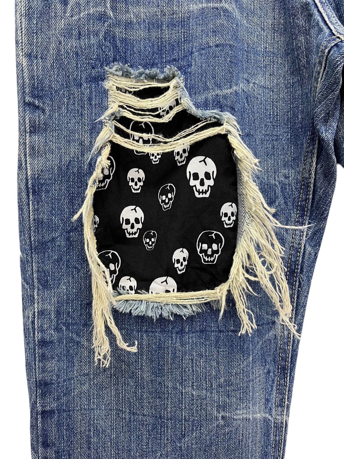 Vintage 💀PLAYCHESS Skulls Grunge Double Waist Distressed Denim Size US 29 - 2 Thumbnail