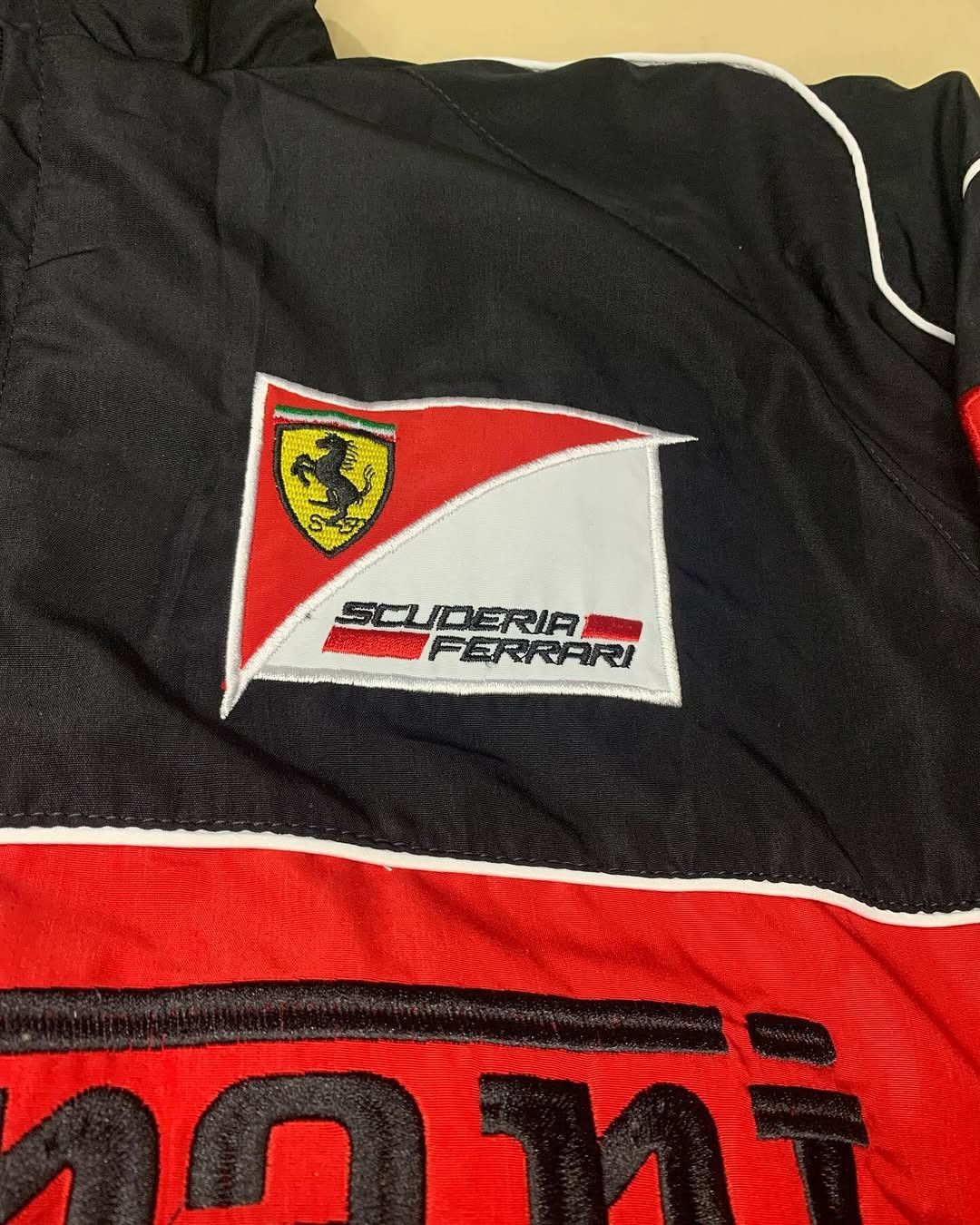 Other Ferrari F1 Vintage Black Racing Jacket Streetwear Rare Size US L / EU 52-54 / 3 - 3 Thumbnail