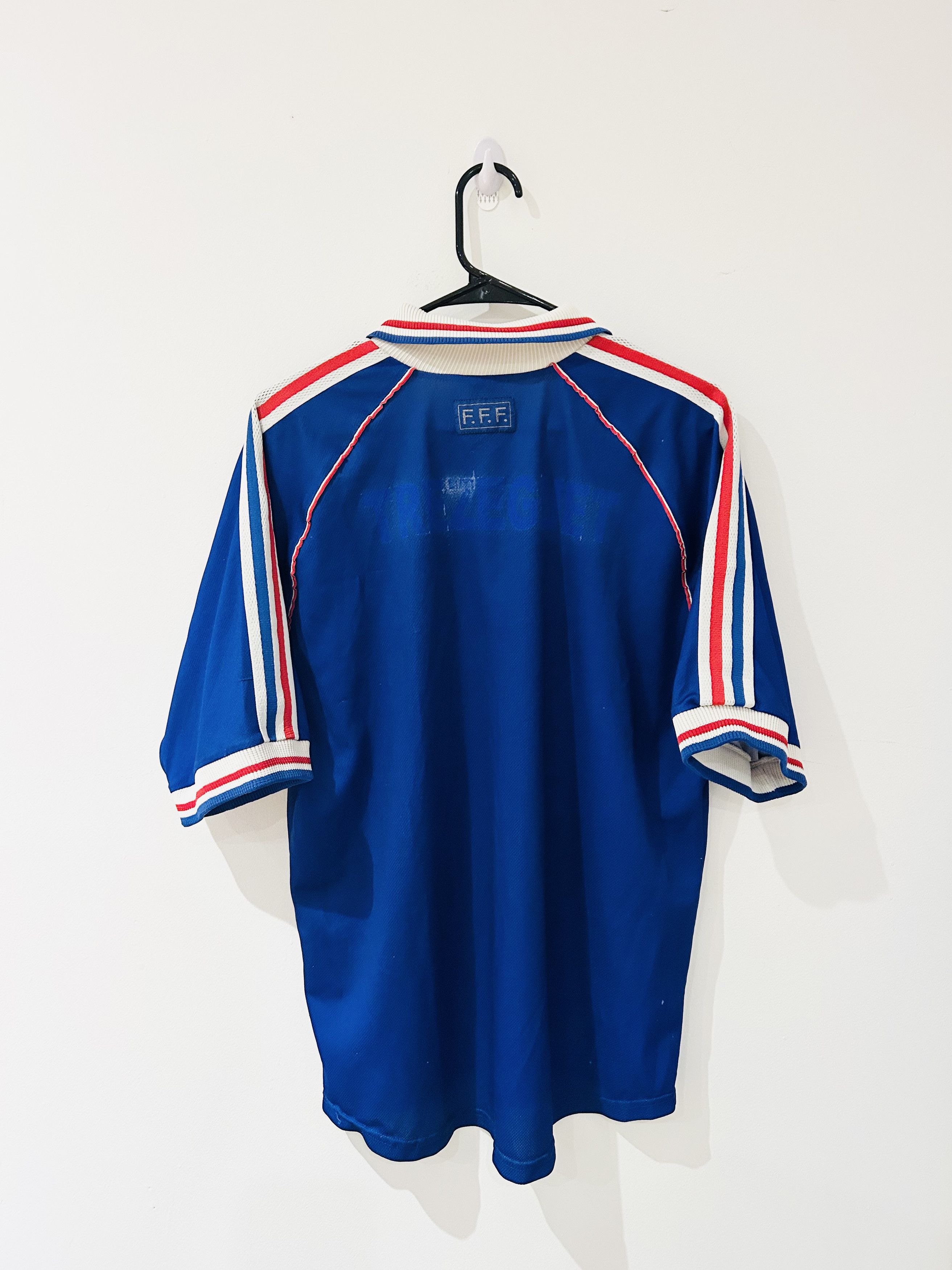 Adidas France 1998 home jersey Size US L / EU 52-54 / 3 - 2 Thumbnail