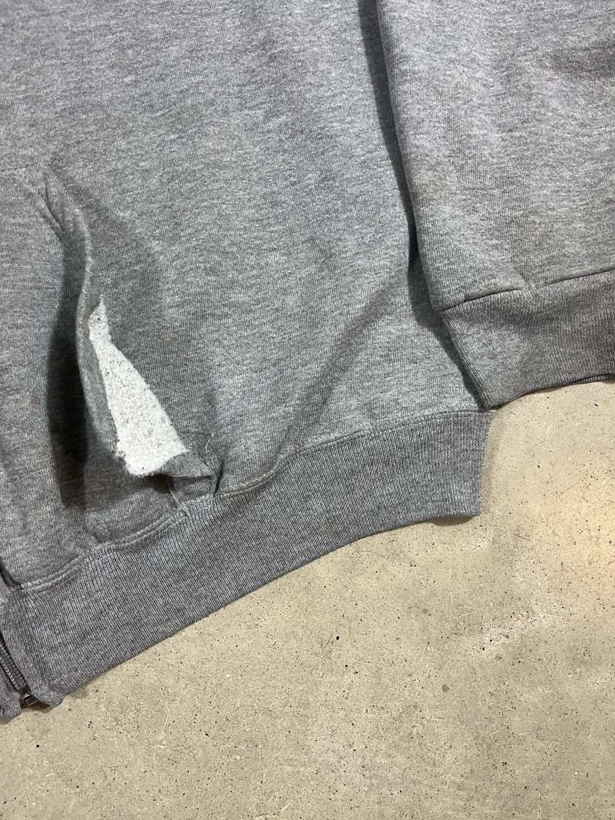 Russell Athletic Vintage Y2K Russell Athletic Zip Up Hoodie Sweatshirt Grey Size US XL / EU 56 / 4 - 4 Thumbnail