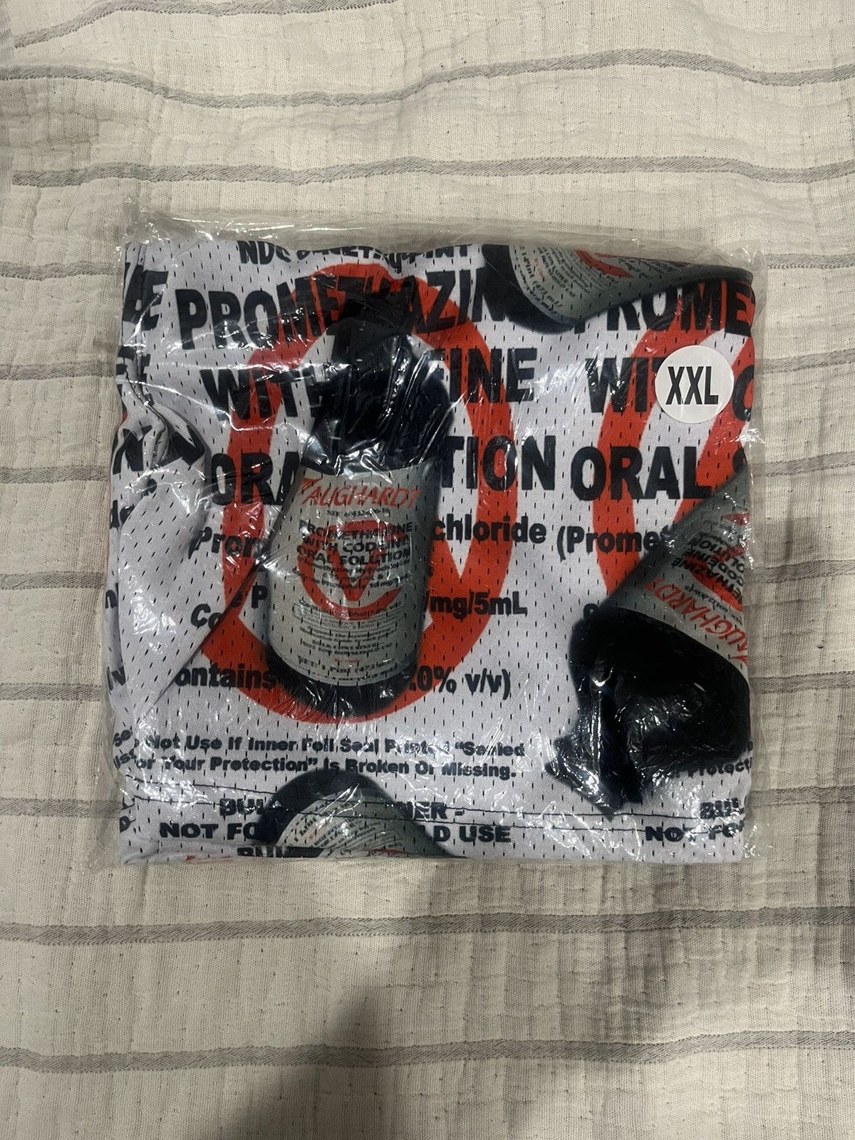 Other Auguzt Wok Shorts Size US 42 / EU 58 - 1 Thumbnail