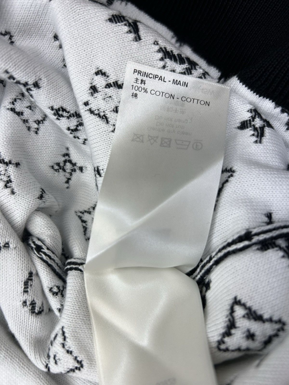 Louis Vuitton LOUIS VUITTON MONOGRAM DEGRADE HOODIE Size US M / EU 48-50 / 2 - 6 Thumbnail