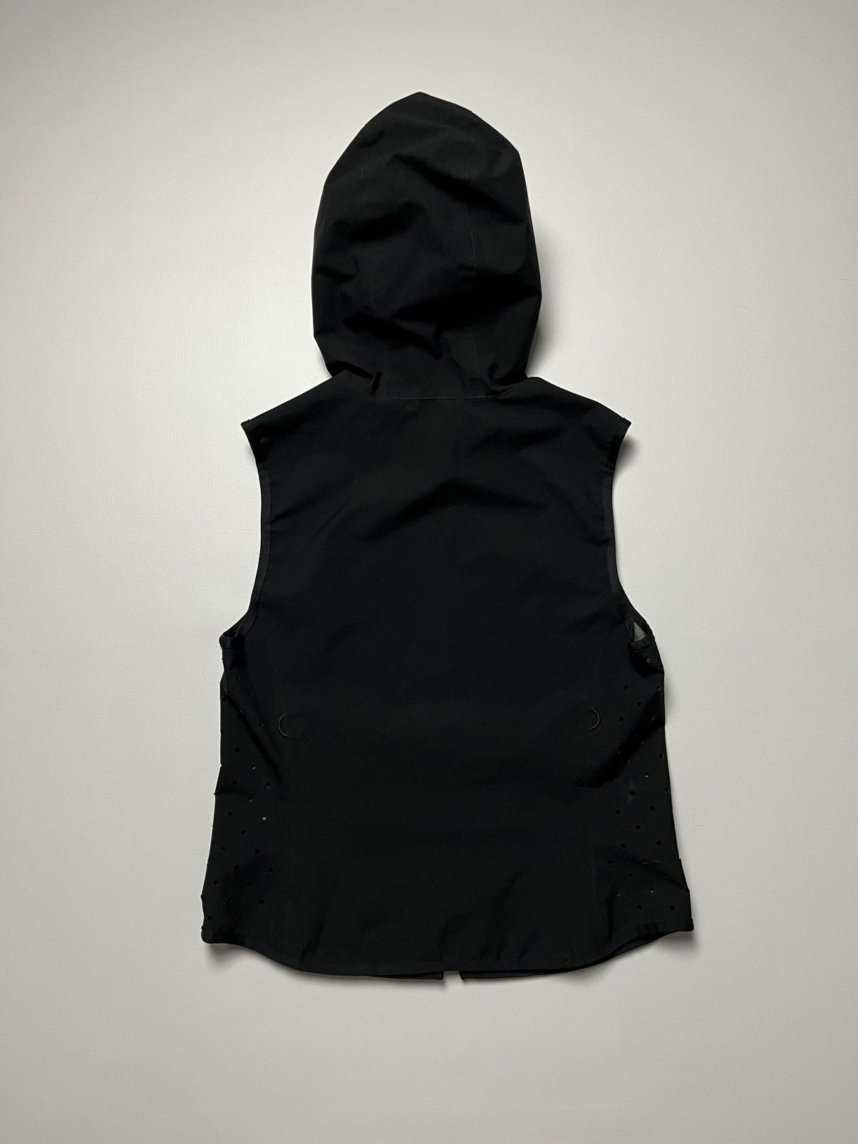 Prada Prada Luna Rossa hooded utility vest black vintage Size S / US 4 / IT 40 - 6 Thumbnail