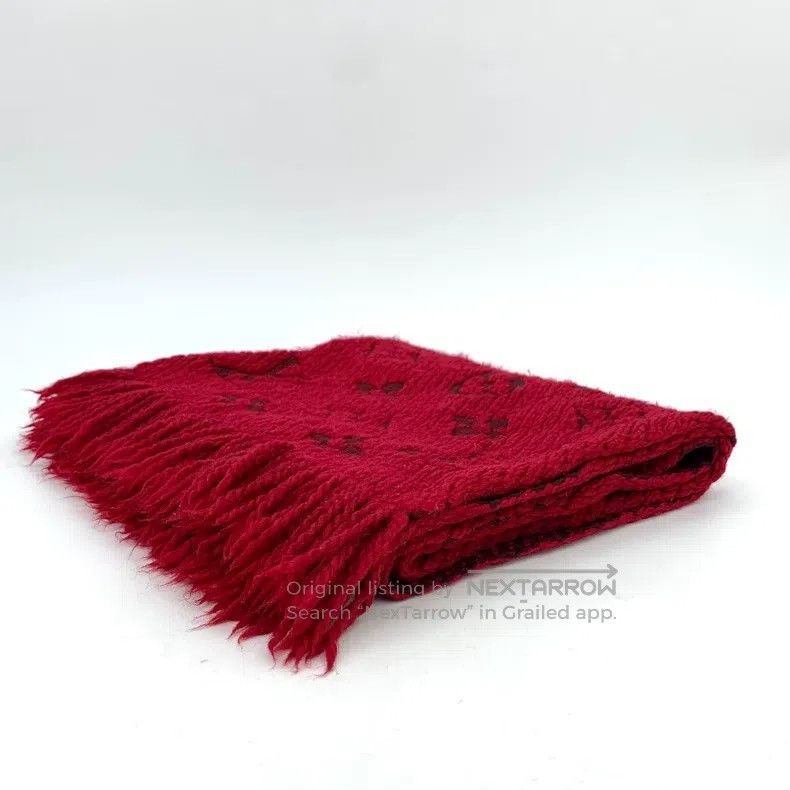Louis Vuitton Louis Vuitton Red logo jacquard full print wool fringe sca Size ONE SIZE - 2 Thumbnail