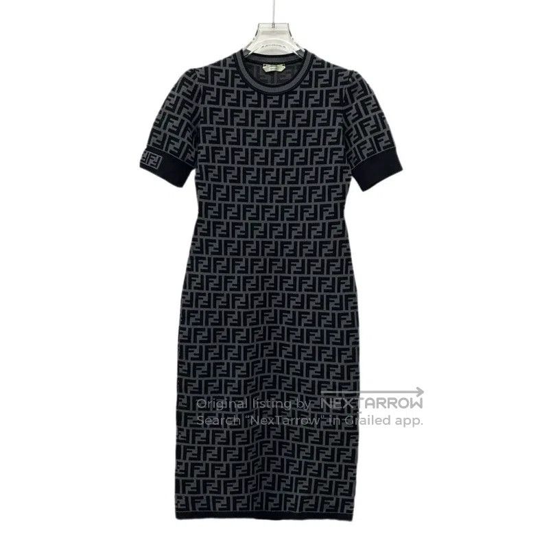 Fendi Fendi Dark Gray Logo Letter Full-Print Round Neck Short Sl Size XXS / US 00 / IT 34 - 1 Thumbnail